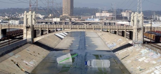 Public Art Project Puts Plastic in Perspective- California
