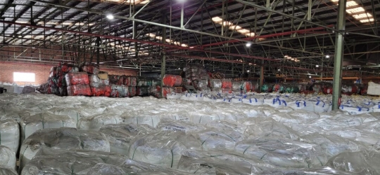 EPA find 8000 tonnes of soft plastics in warehouses – Australia