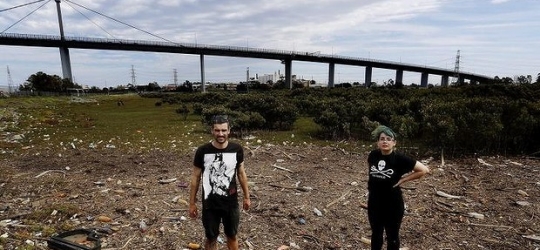 Clean-up volunteers tackle largely plastic pollution on Melbourne’s beaches- Australia