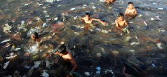 Asian nations make plastic oceans promise